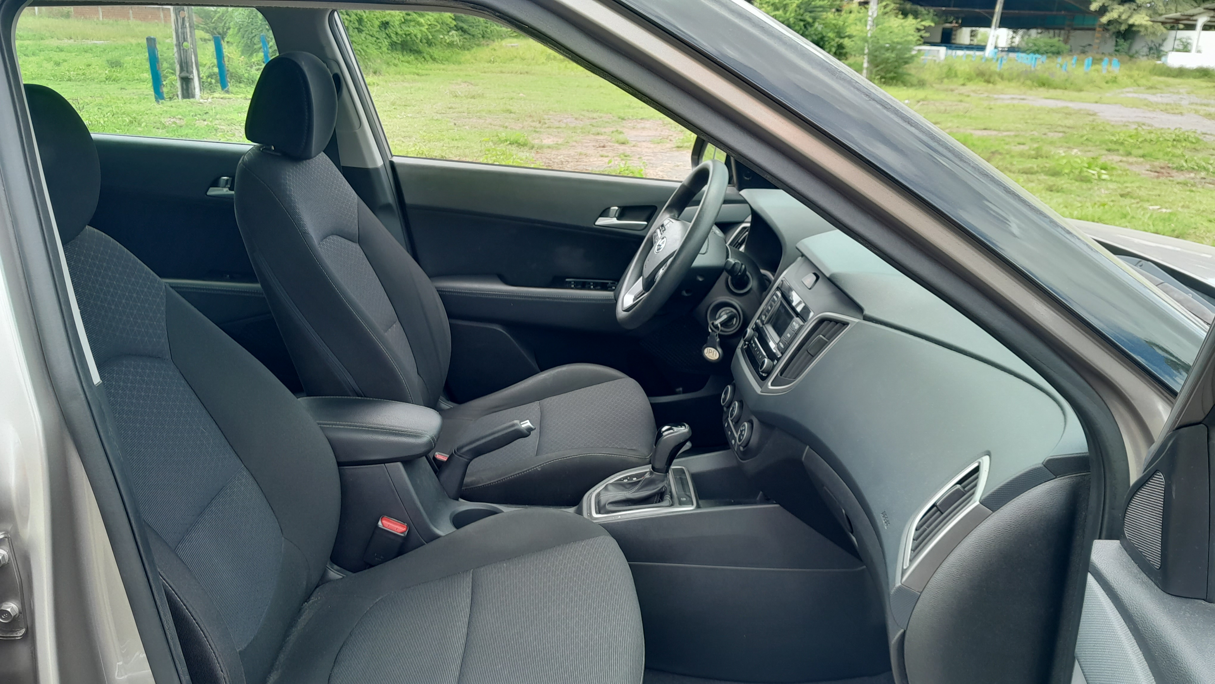 HYUNDAI         CRETA